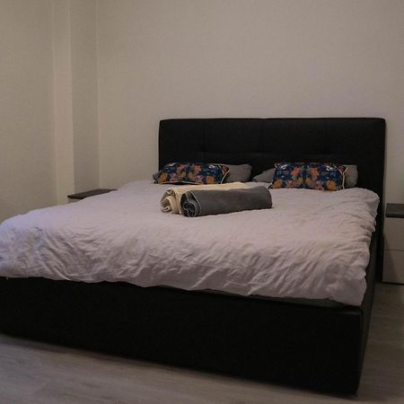 Bilocale Vicino Al Centro Di Verona - Ristrutturato Di Recente!アパートメント エクステリア 写真
